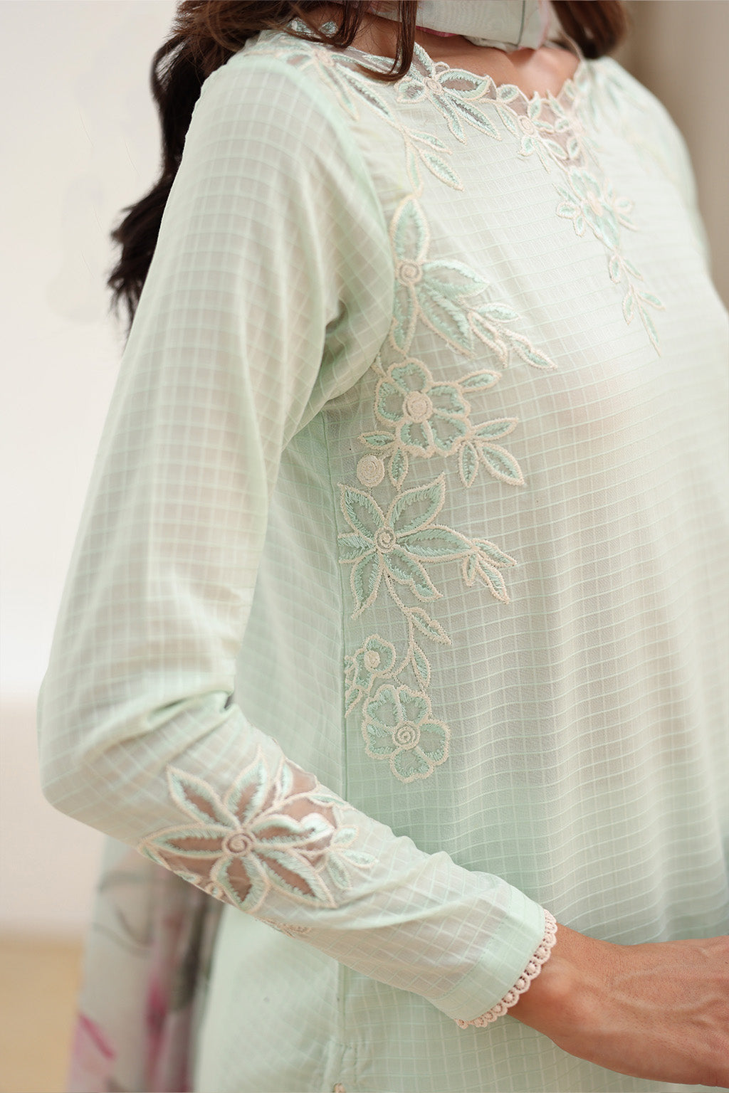 UE-521 Dyed Textured Lawn