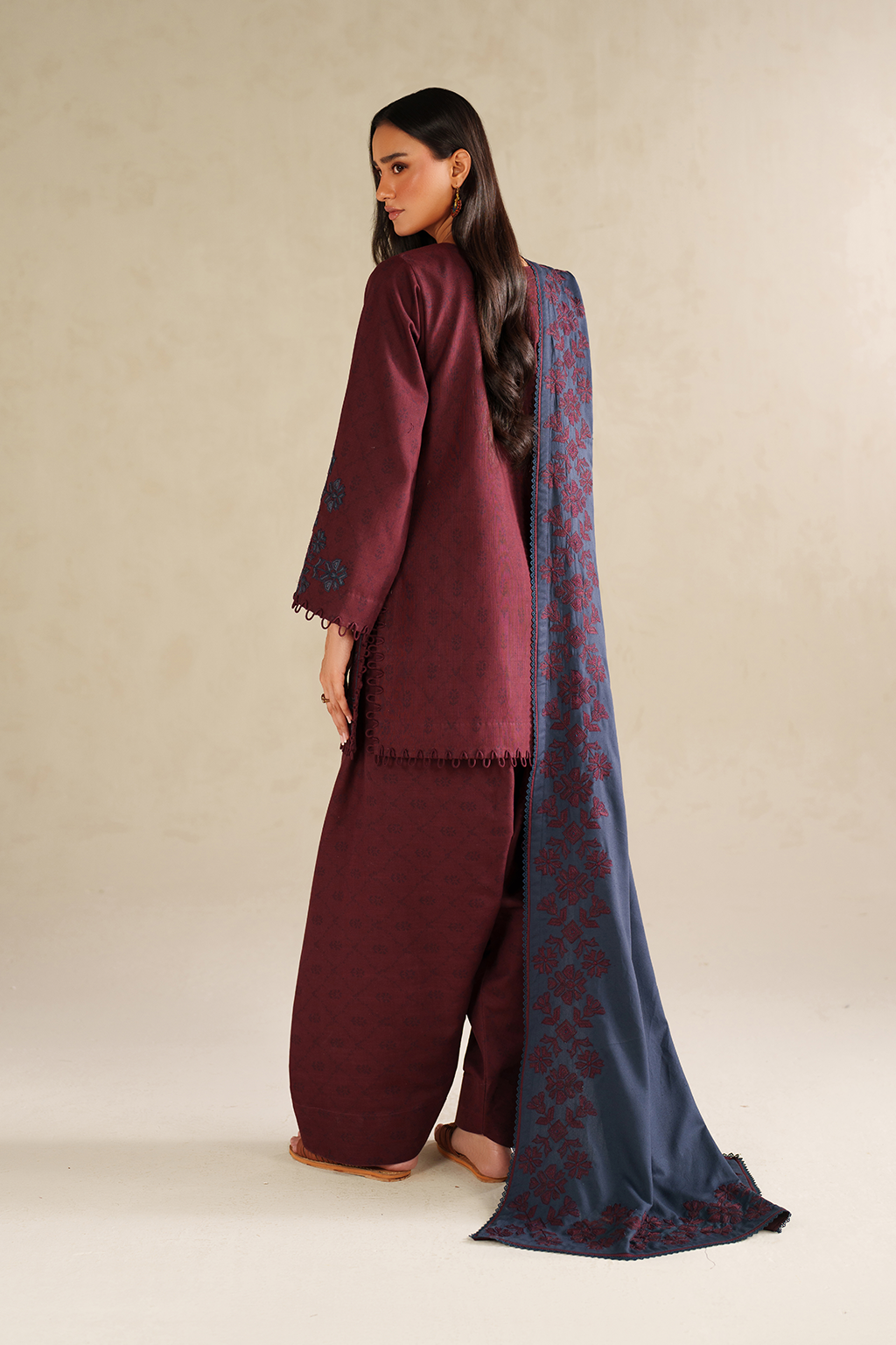 UE-592 Printed Khaddar