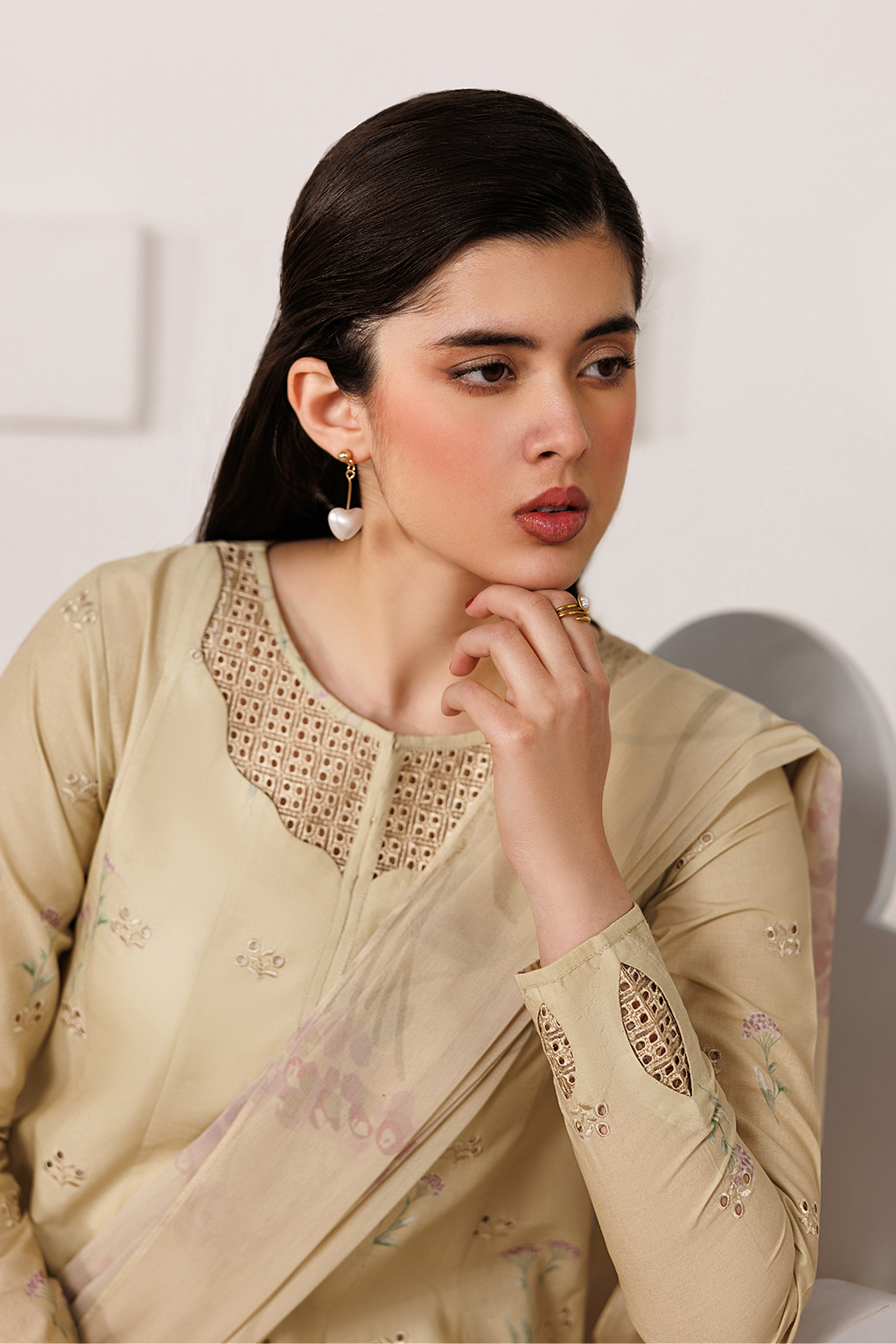 UE-635 Printed Lawn