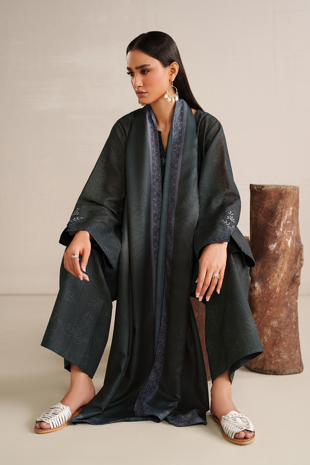 UE-572 Printed Khaddar