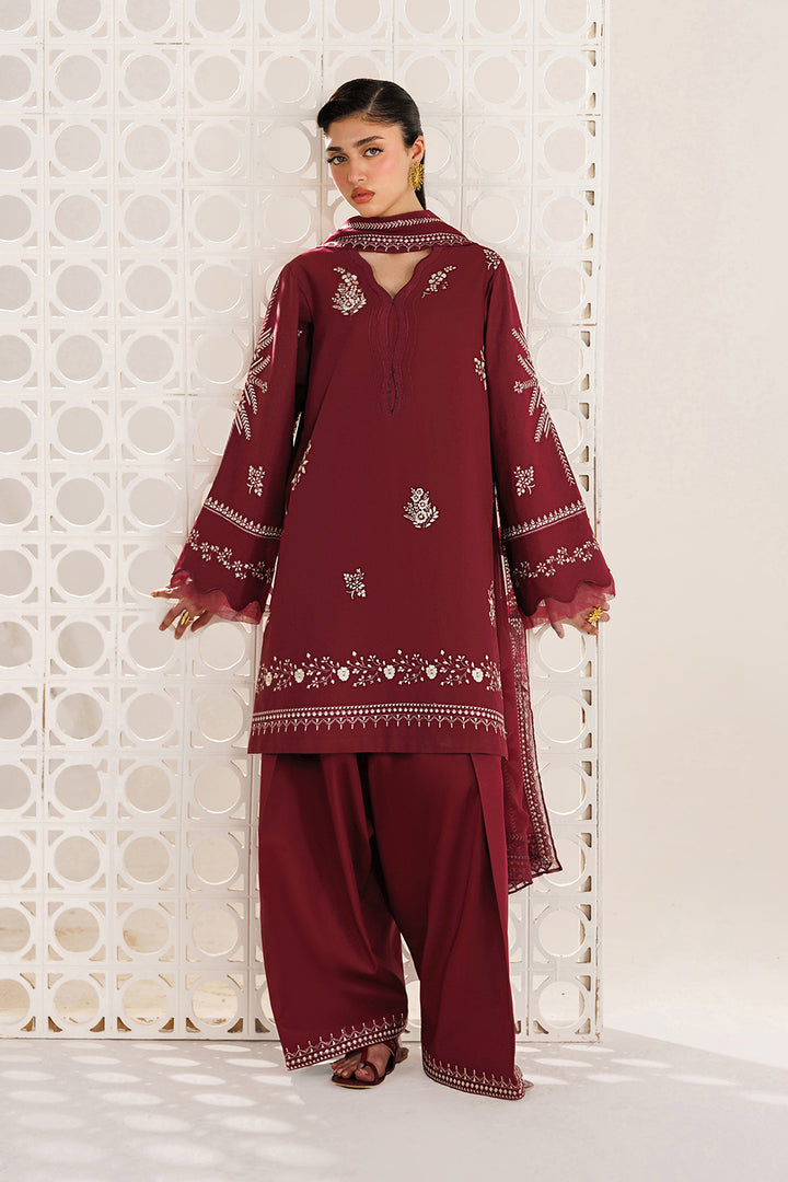 UE-682 Embroidered Lawn