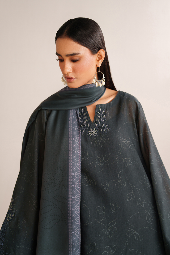 UE-572 Printed Khaddar