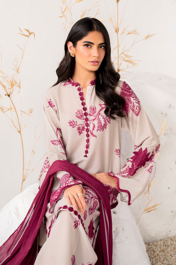 IP-236 Printed Georgette - Iznik