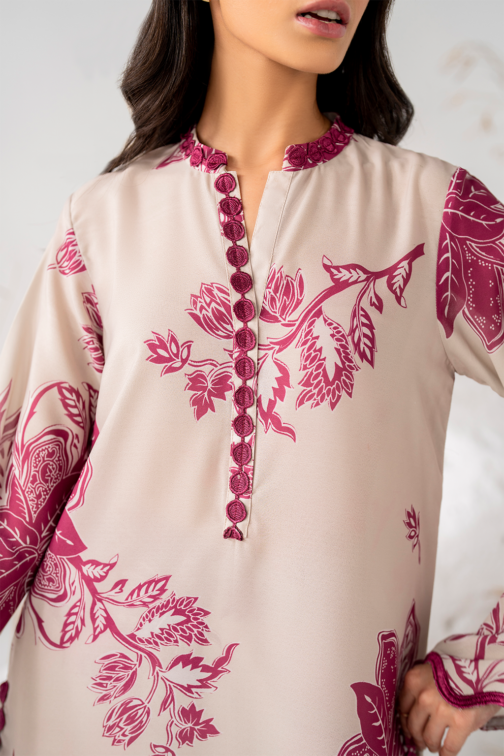 IP-236 Printed Georgette - Iznik