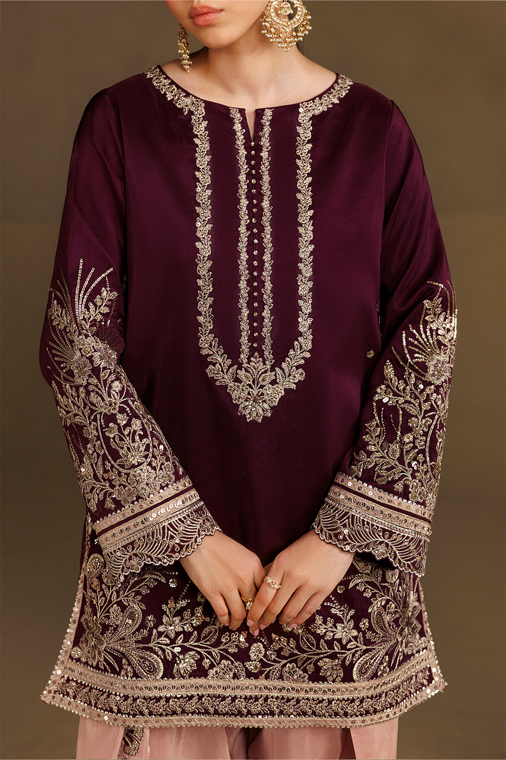 UE-733 Embroidered Ramen Silk