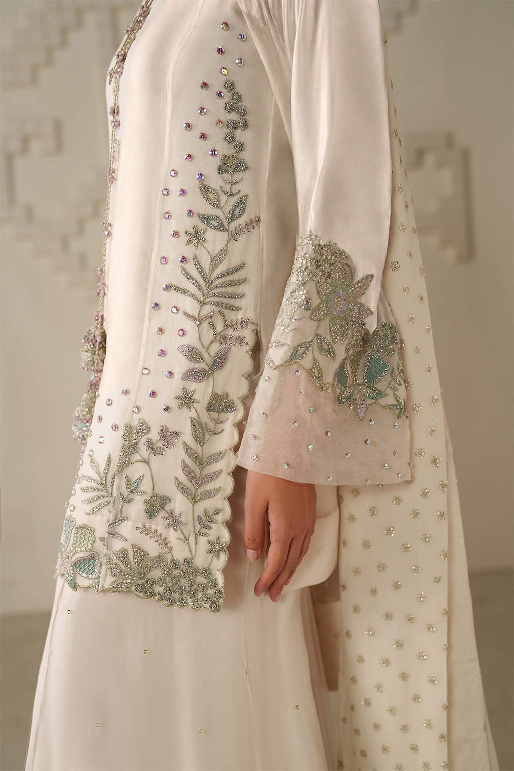 UE-620 Embroidered Chiffon