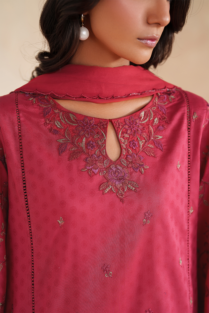 UE-596 Embroidered Lawn - Iznik