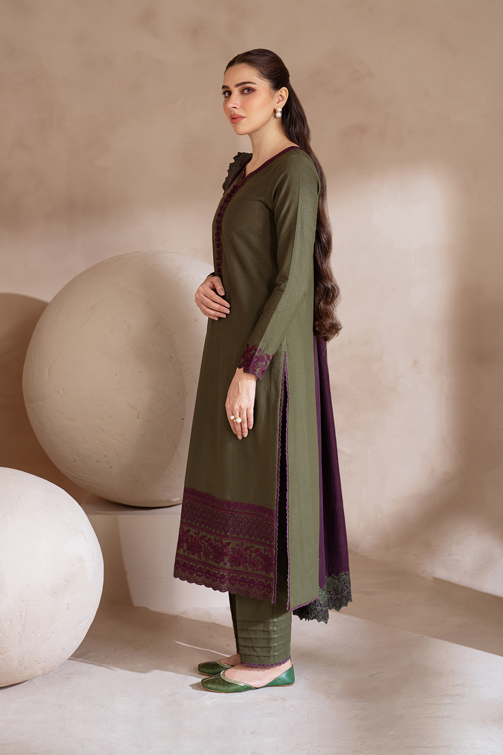 UE-373 Embroidered Khaddar