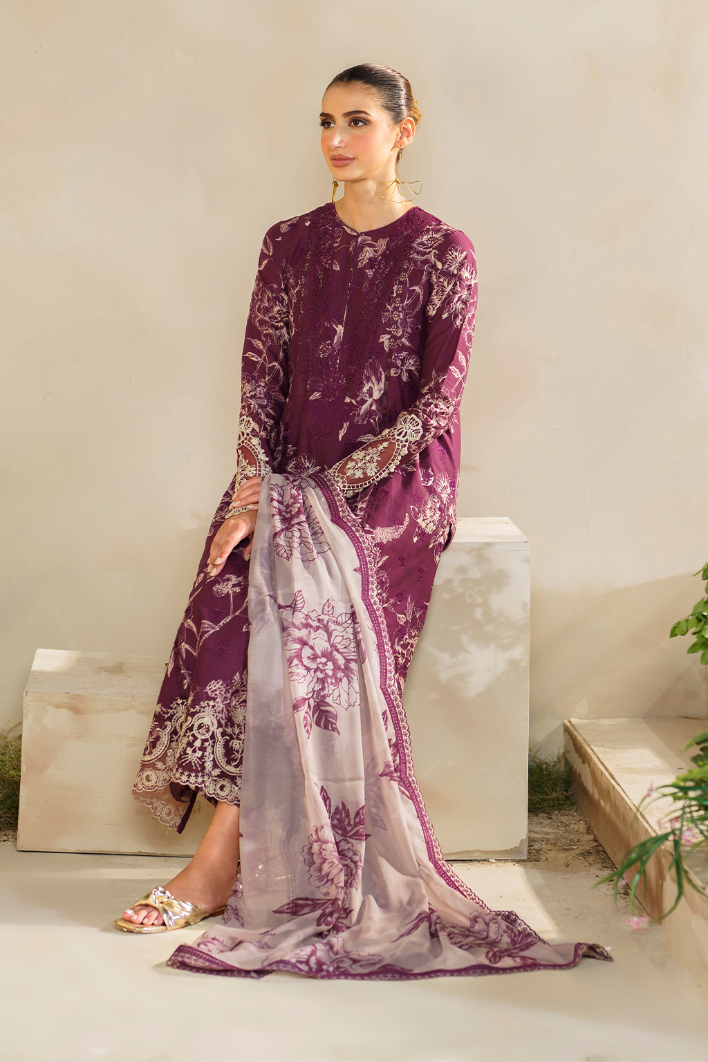 SFL-04 Embroidered Lawn