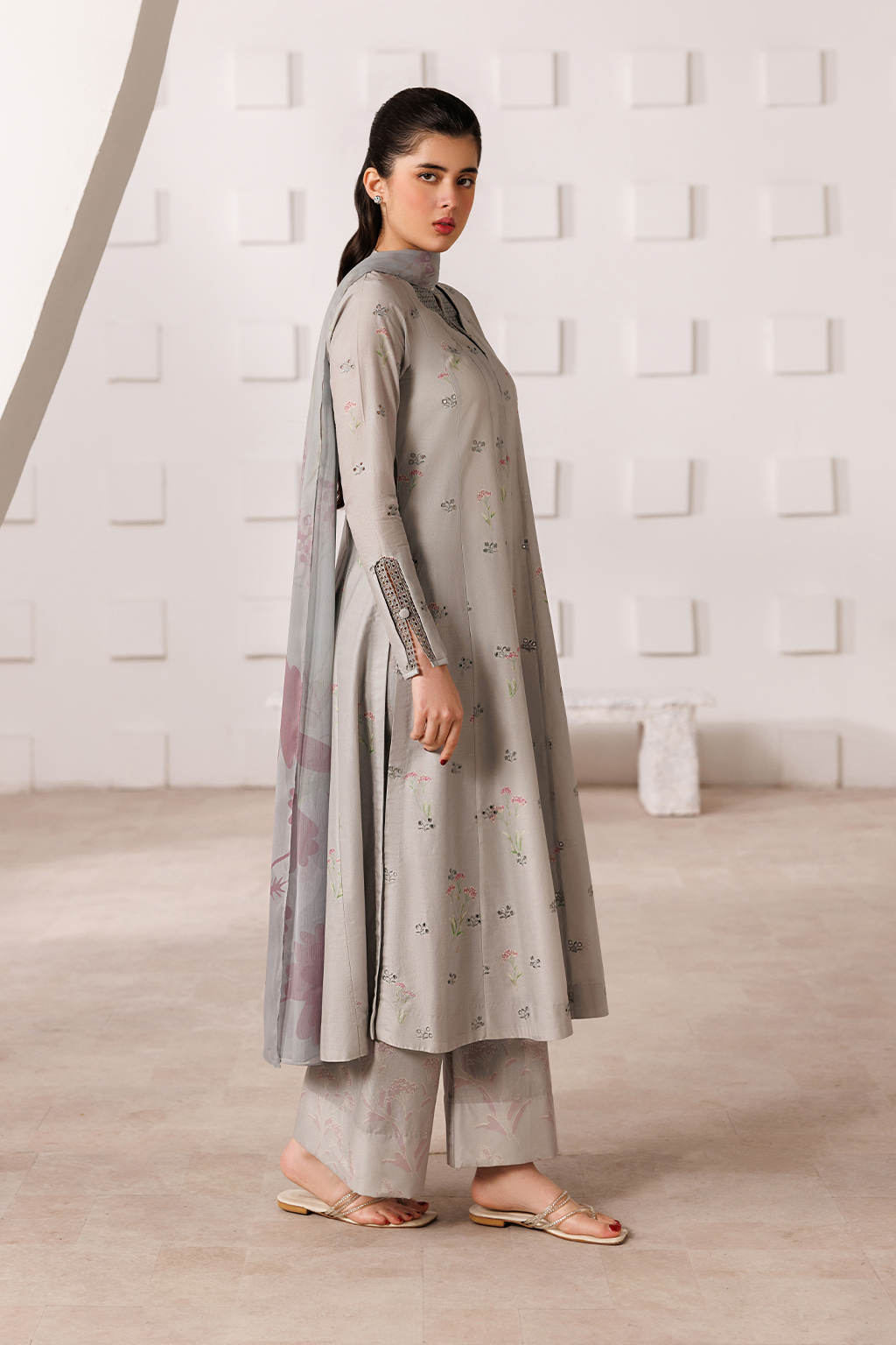 UE-634 Printed Lawn