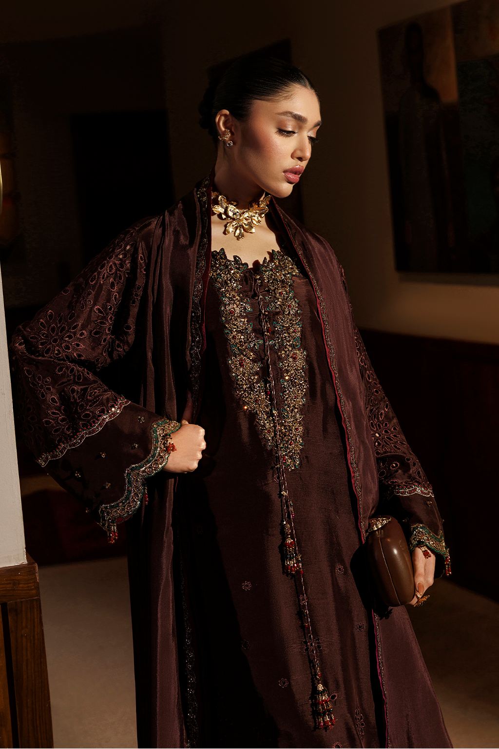 UE-721 Embroidered Ramen Silk