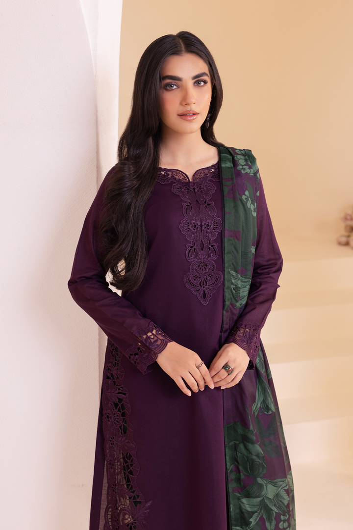 UE-257 Embroidered Lawn