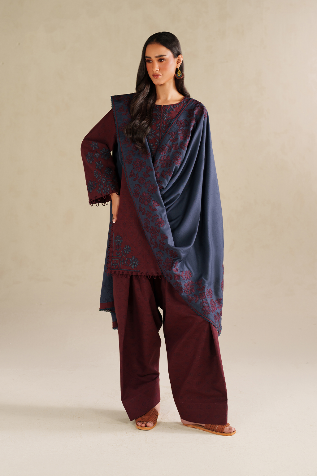 UE-592 Printed Khaddar
