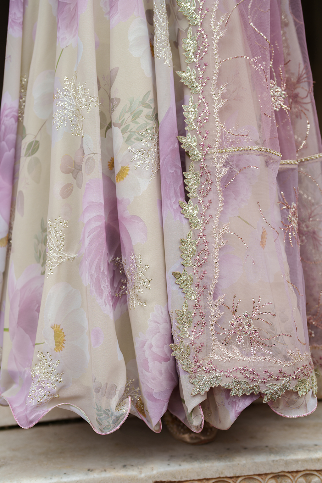 UE-546 Embroidered Chiffon - Iznik