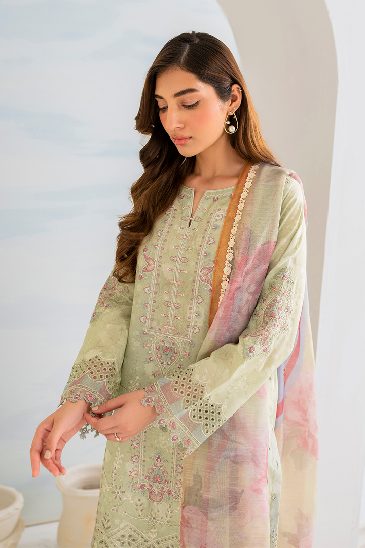 IGL-02 Embroidered Lawn - Iznik