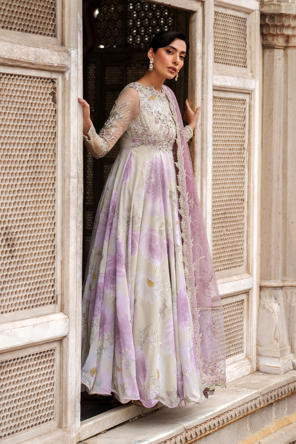 UE-546 Embroidered Chiffon - Iznik
