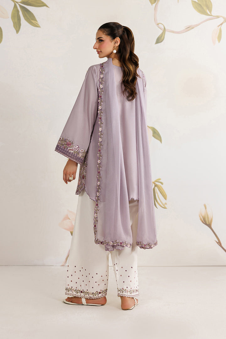 UE-692 Embroidered Lawn - Iznik
