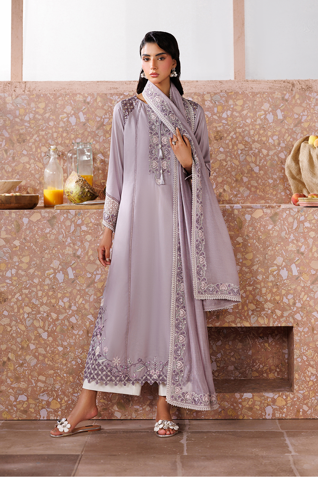 UE-697 Embroidered Lawn