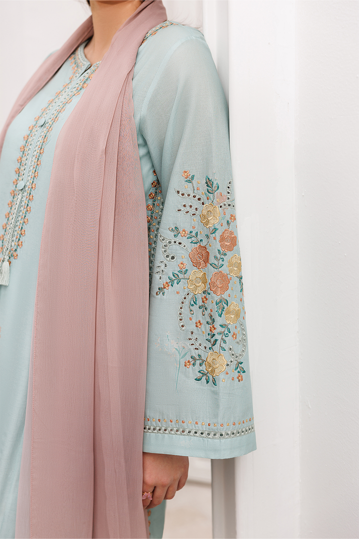 UE-636 Printed Lawn