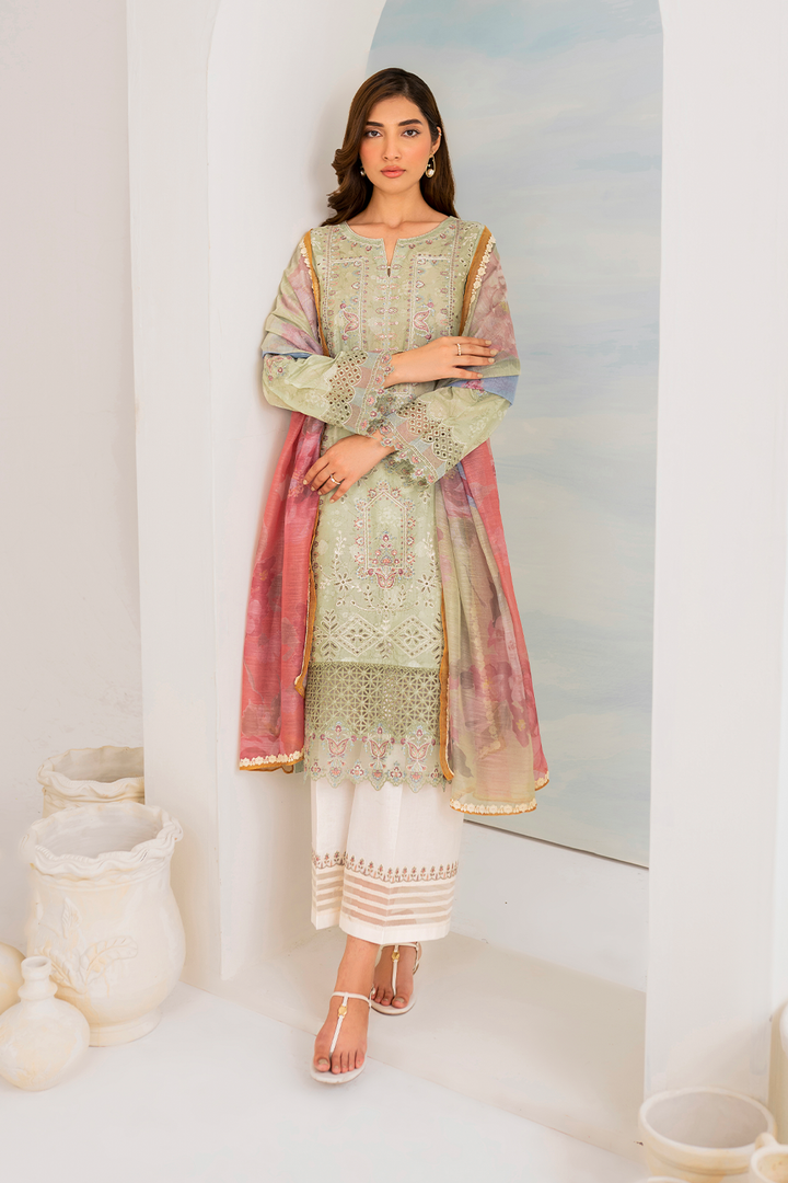 IGL-02 Embroidered Lawn - Iznik