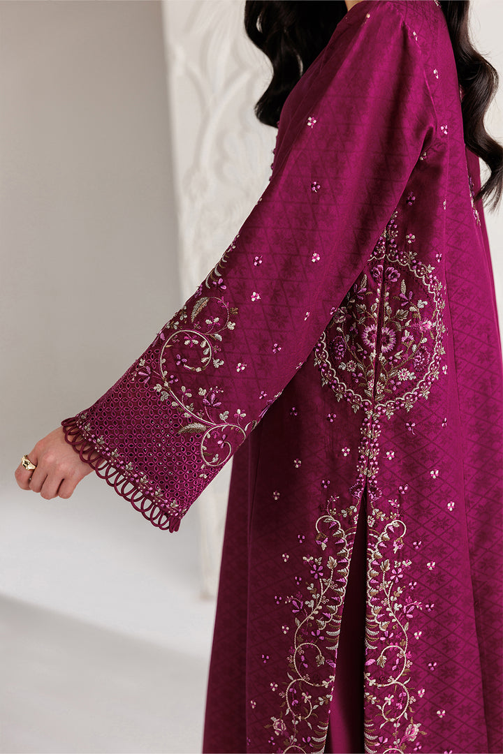 UE-684 Embroidered Lawn