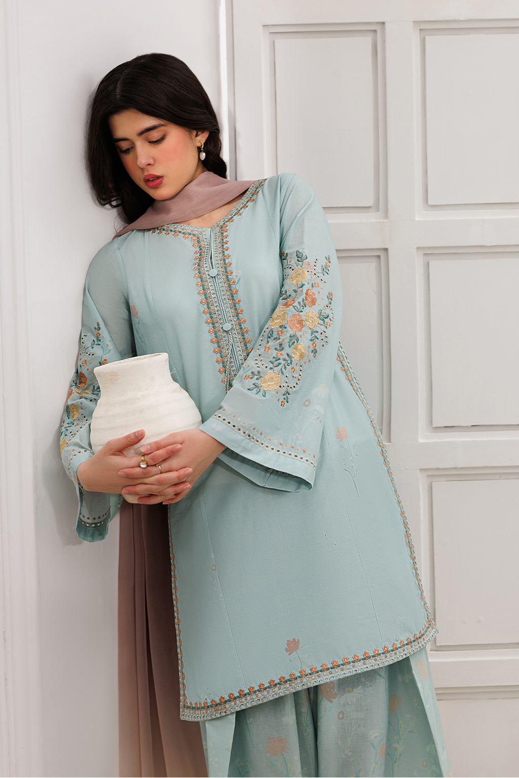 UE-636 Printed Lawn