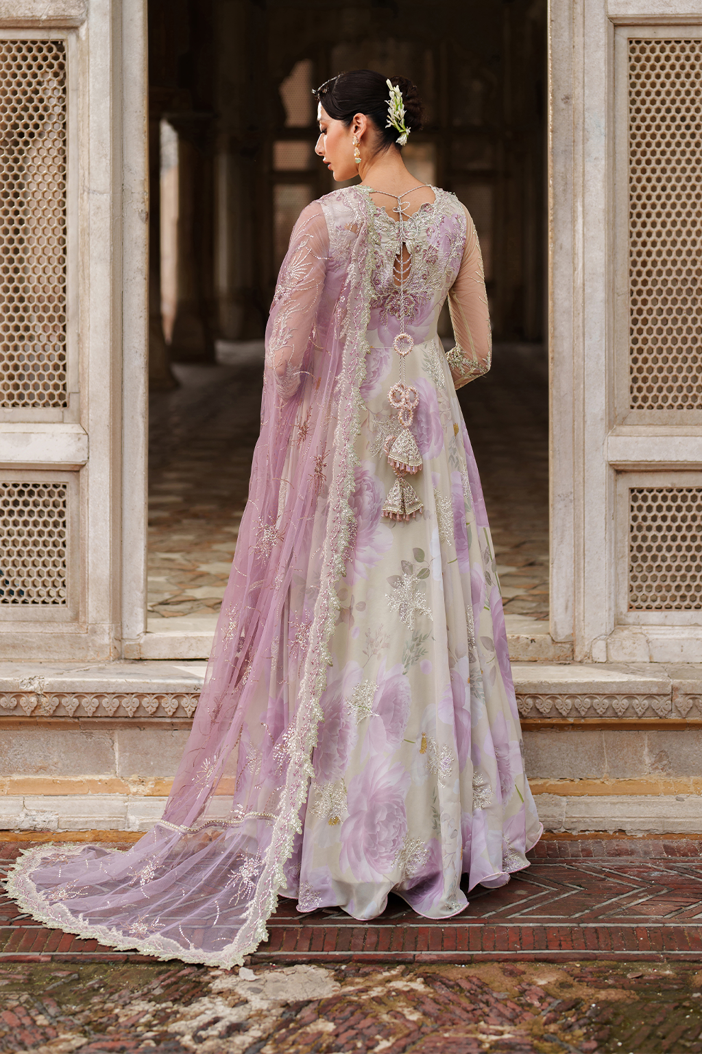 UE-546 Embroidered Chiffon - Iznik