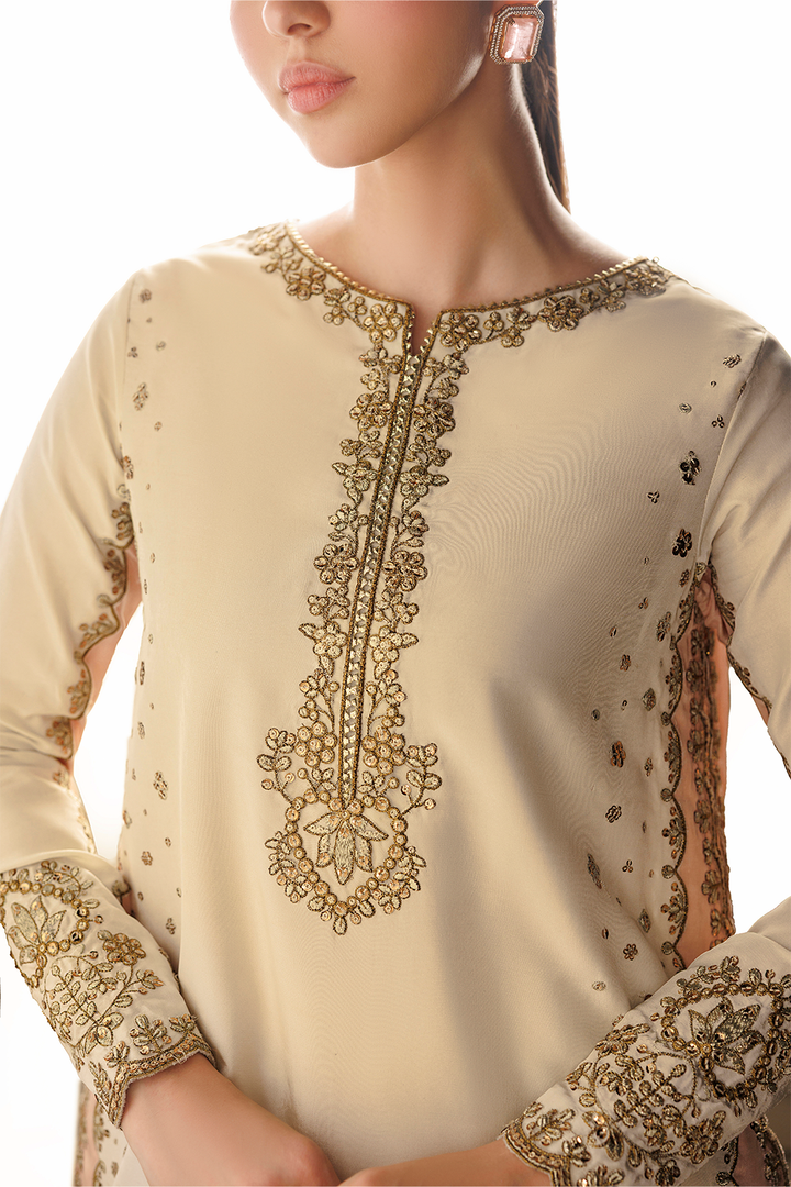 UE-735 Embroidered Ramen Silk
