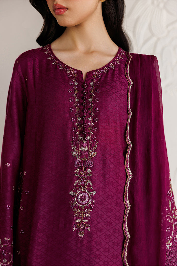 UE-684 Embroidered Lawn