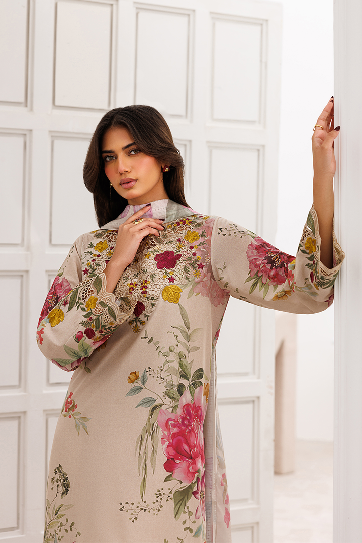 UE-644 Printed Lawn