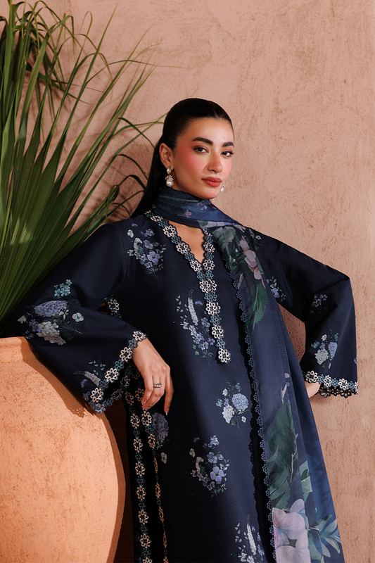 UE-713 Printed Lawn - Iznik