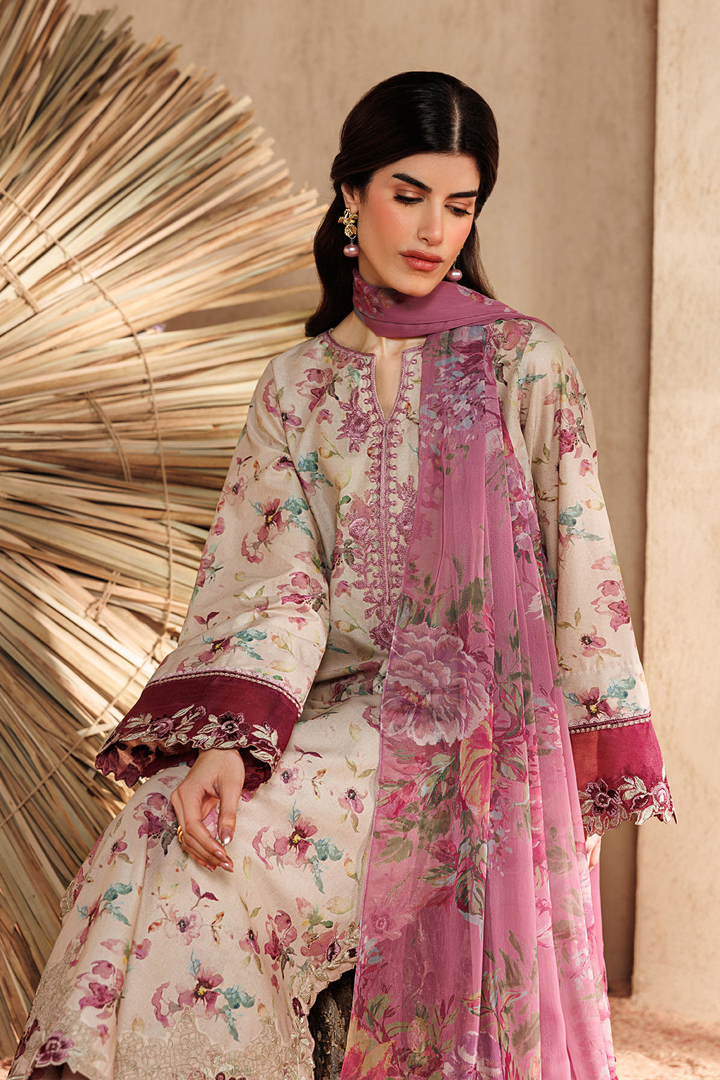 UE-674 Printed Lawn