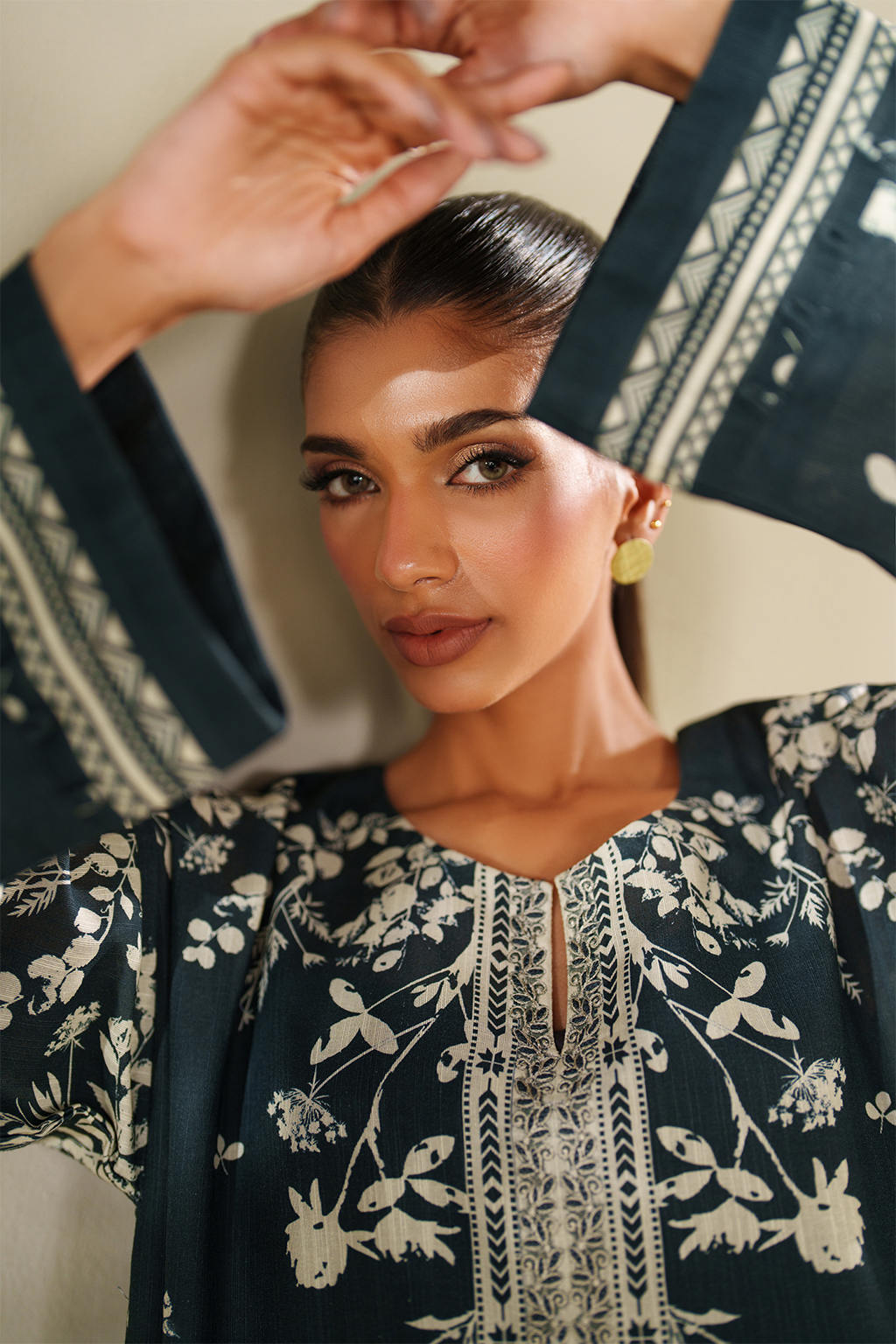 IP-343 Printed Khaddar