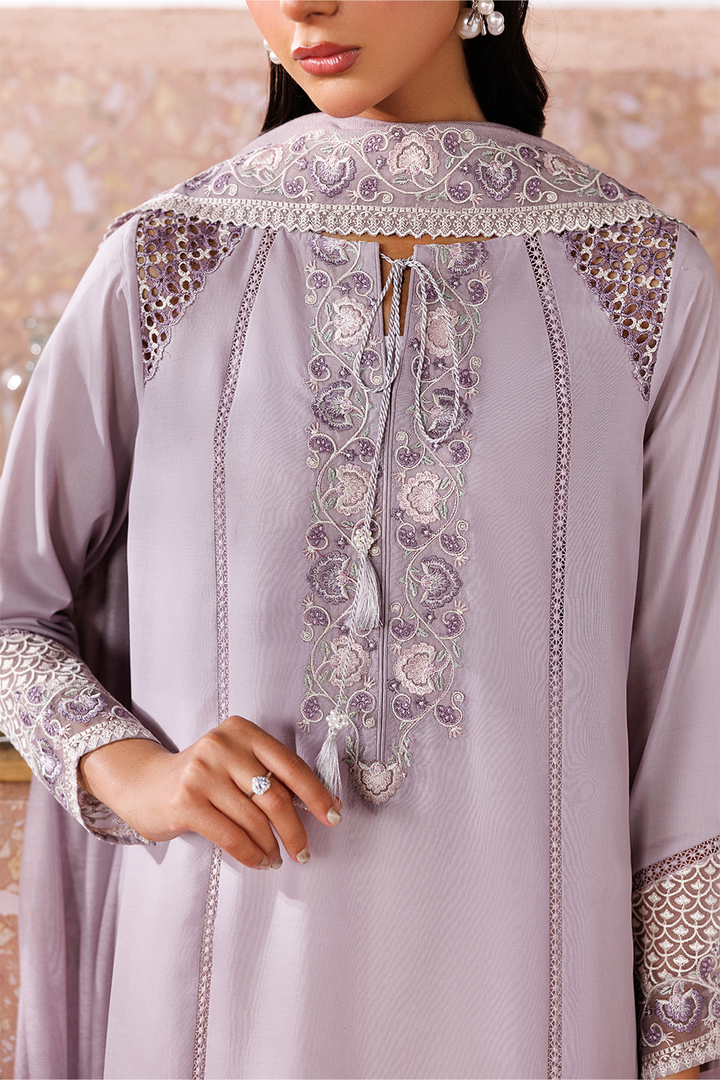 UE-697 Embroidered Lawn
