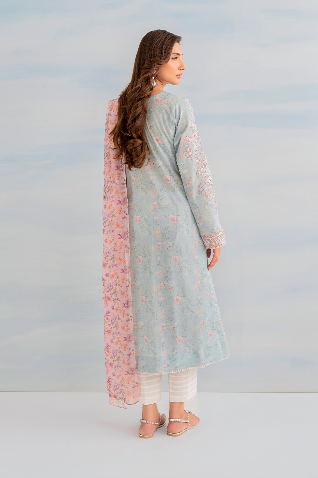 IGL-01 Embroidered Lawn