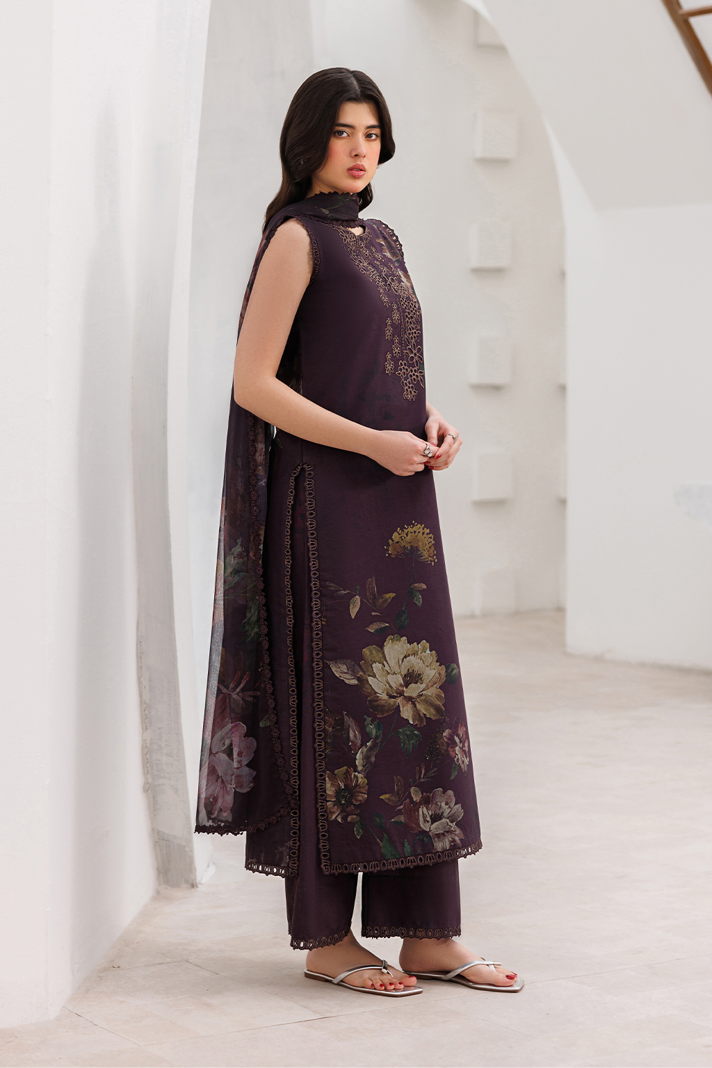 UE-646 Printed Lawn
