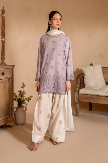 IZNIK Pre-Fall Embroidered Lawn Collection 2025 (IPF-06)