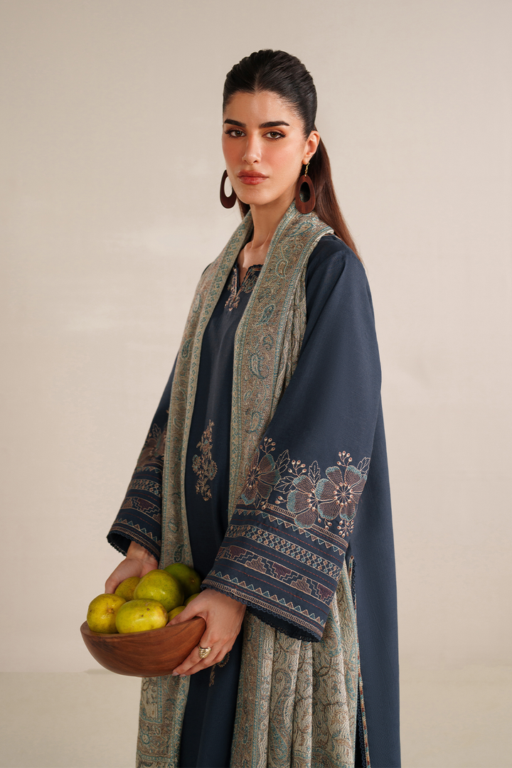 UE-586  Embroidered Khaddar