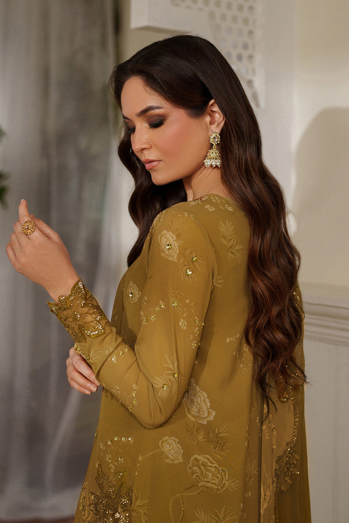 UE-545  Printed Formals