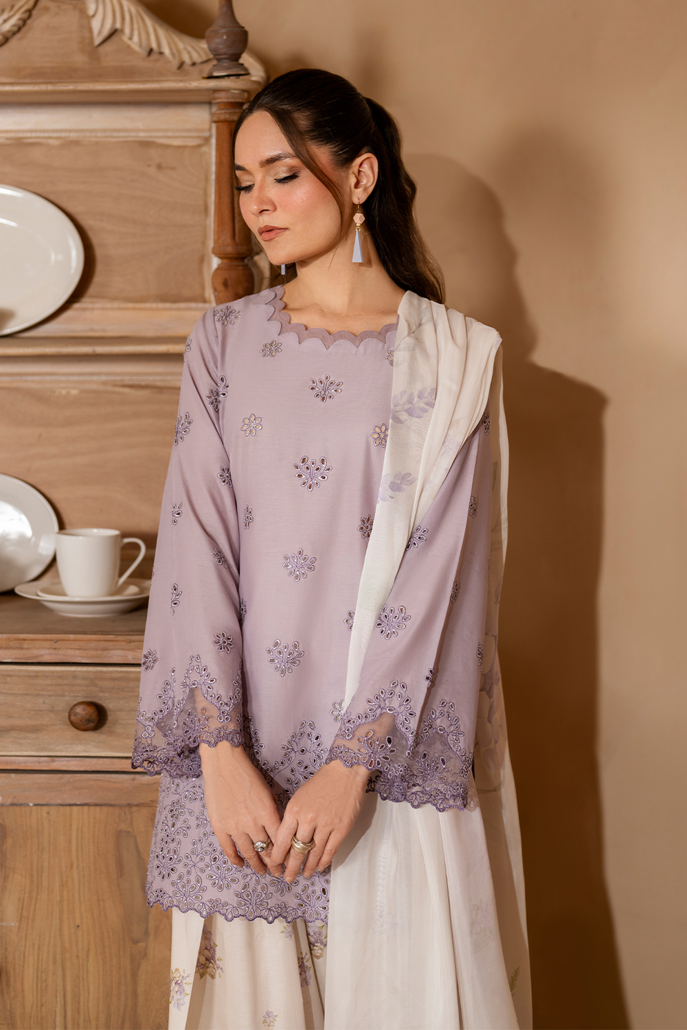 Shop Women Embroidered Lawn Collection 2025 | Iznik Fashions Shop Women Embroidered Lawn Collection 2025 | Iznik Fashions