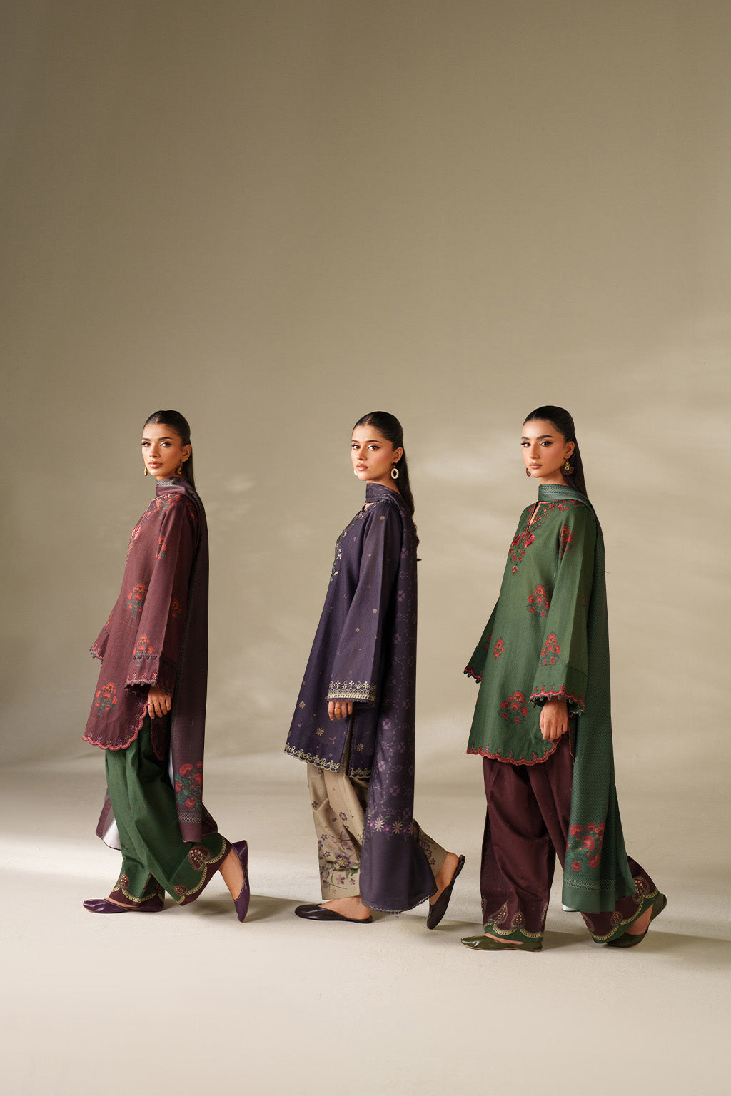 UE-562  Printed Khaddar