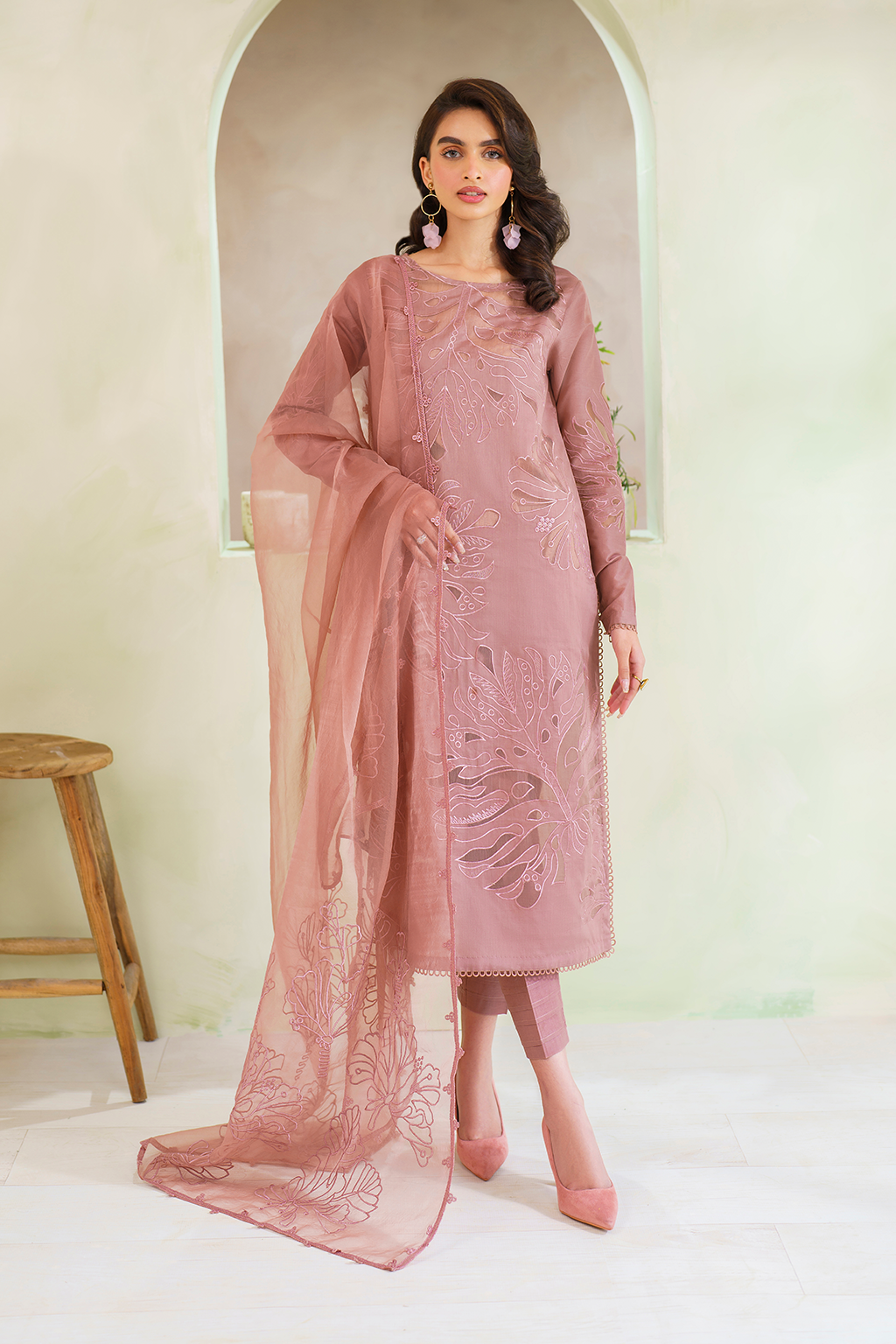 IP-200 Embroidered Lawn