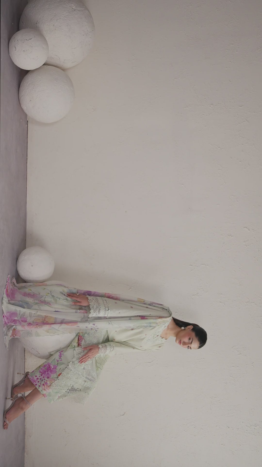 IBE-06 Embroidered Lawn
