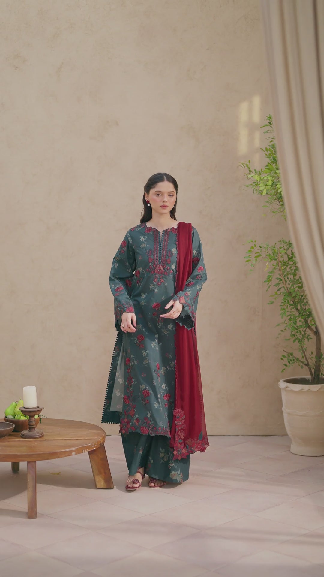 EL-11 Embroidered Lawn