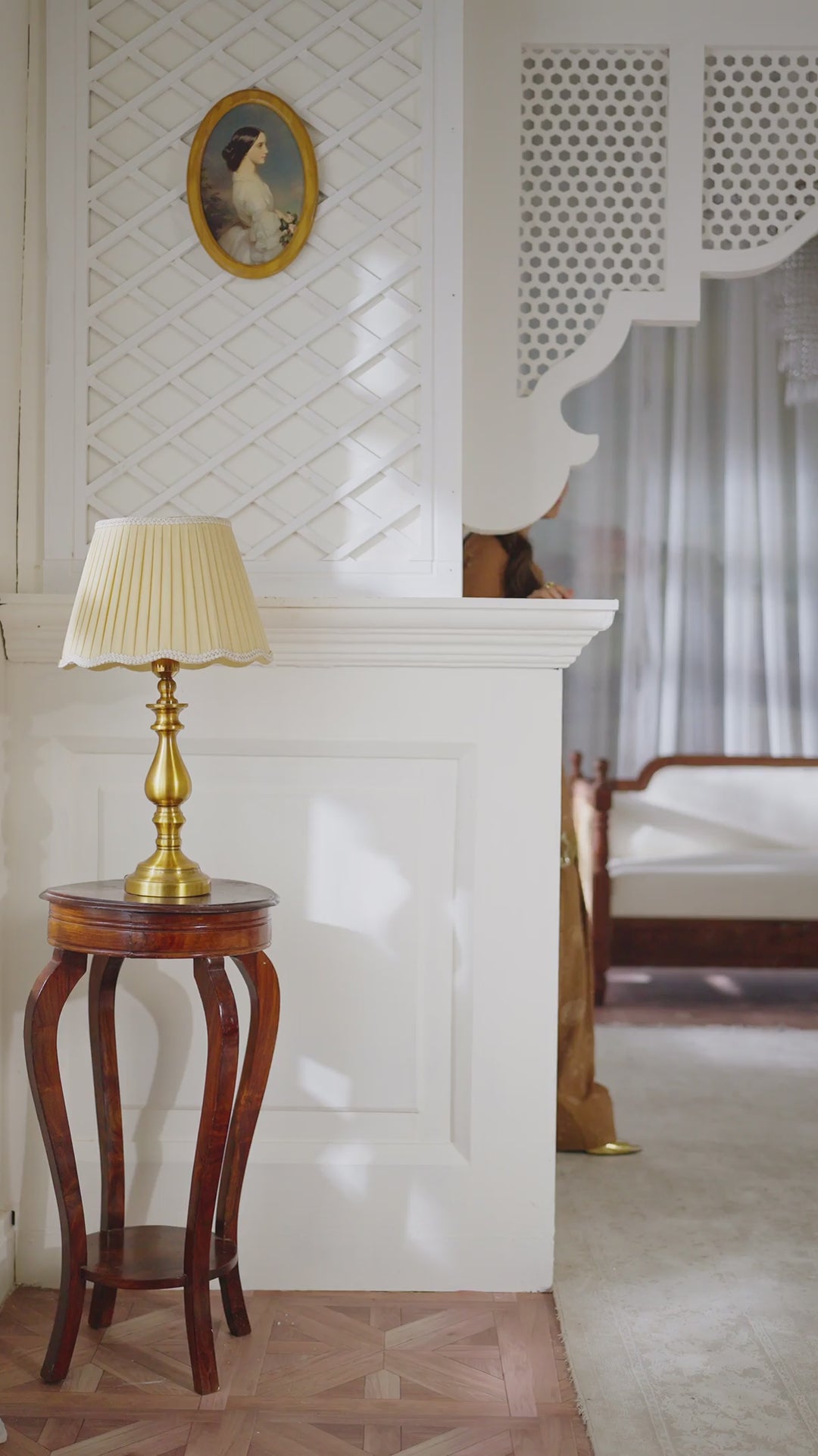 UE-545  Printed Formals