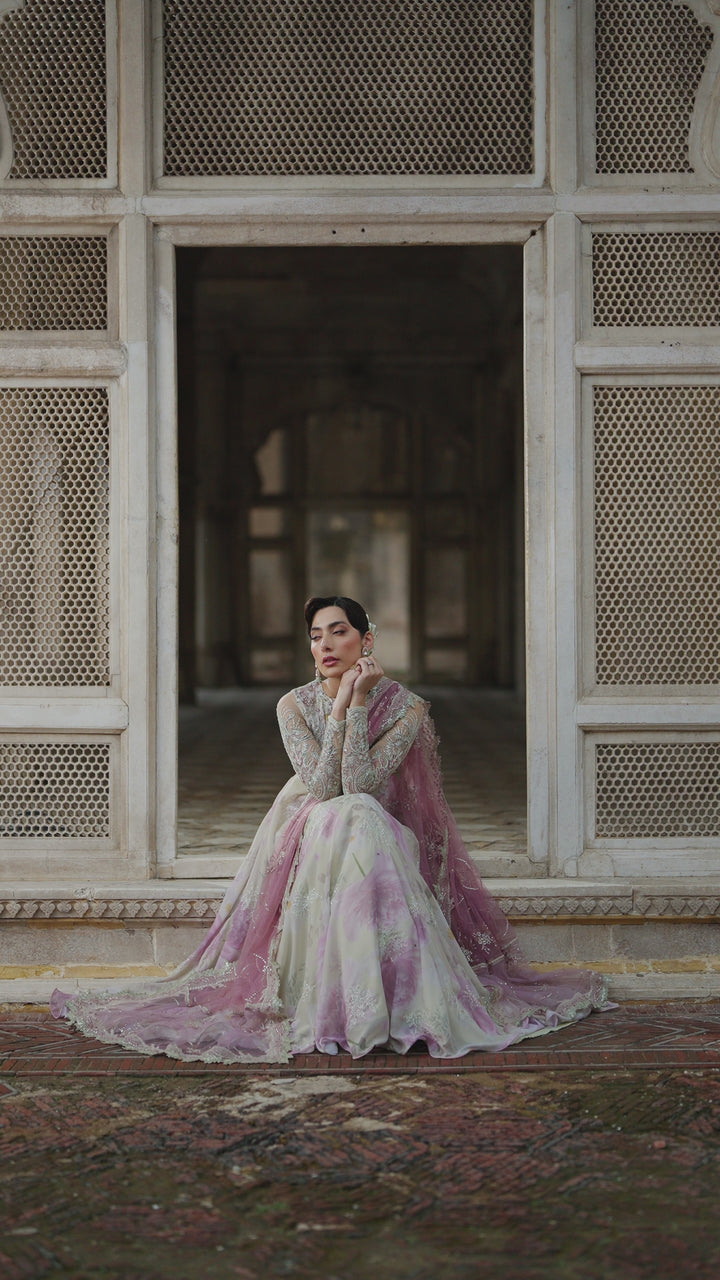 UE-534 Embroidered Net