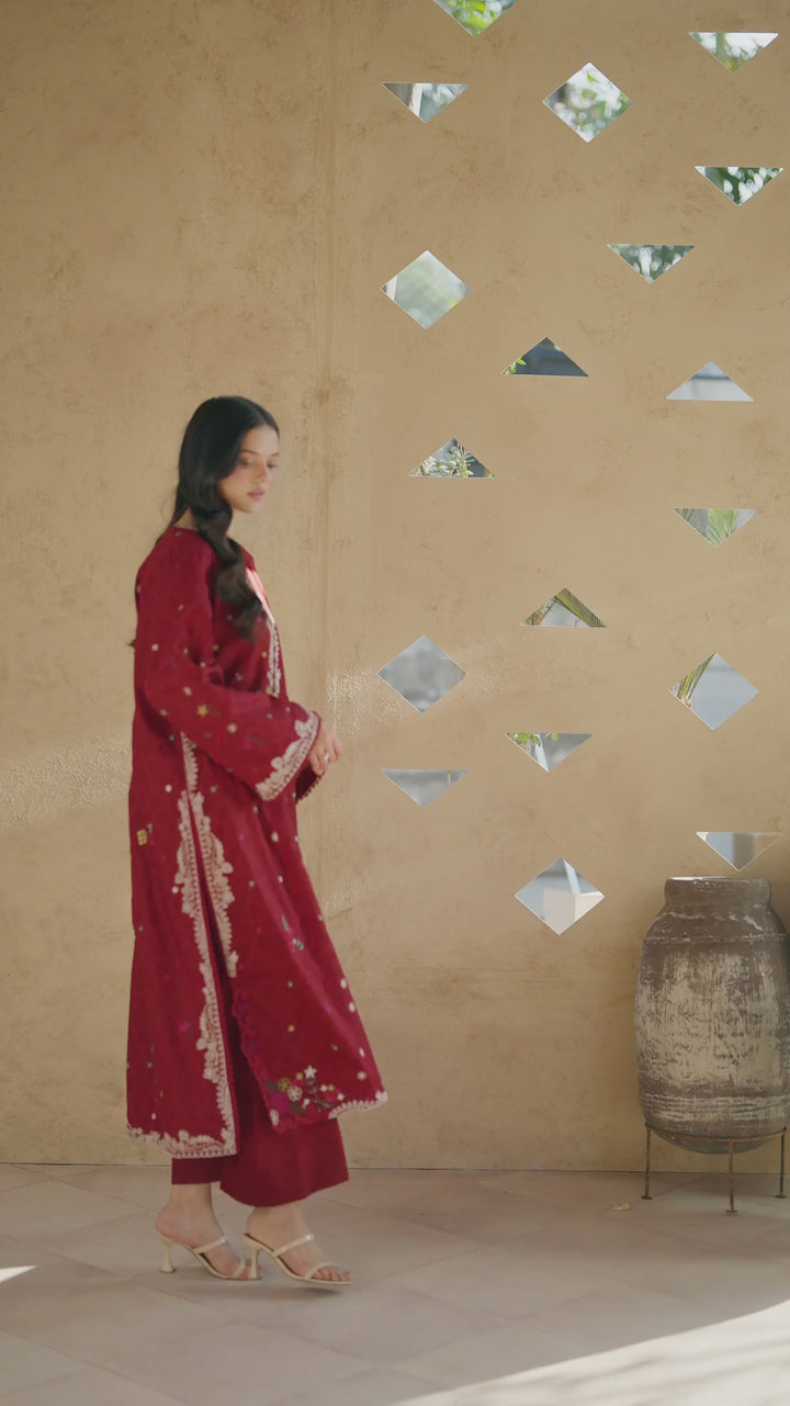 EL-02 Embroidered Lawn