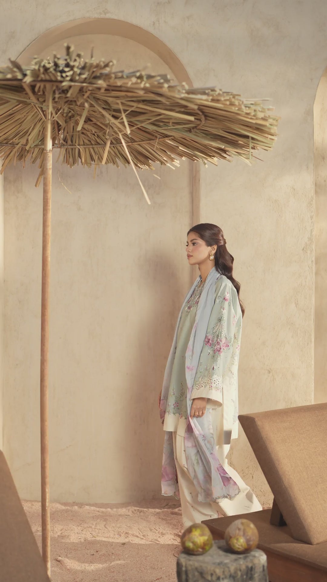 UE-675 Printed Lawn