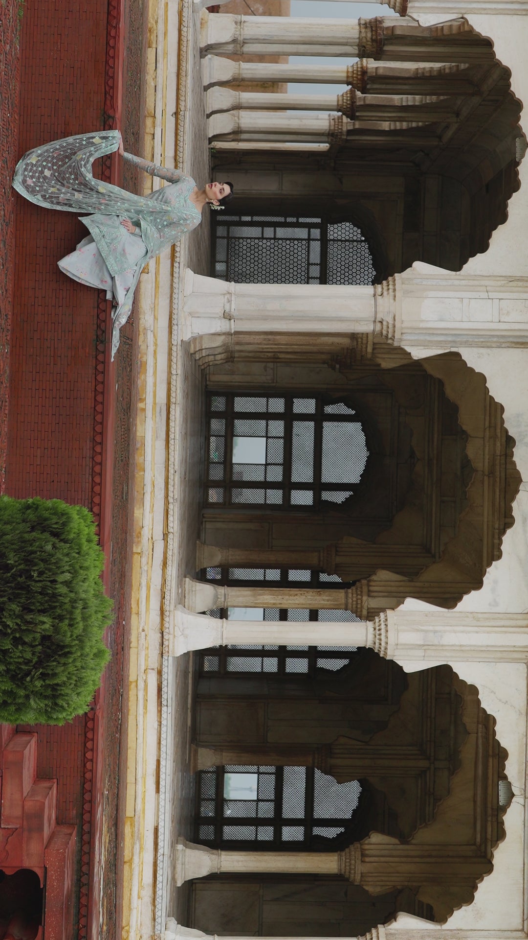 UE-535 Embroidered Net