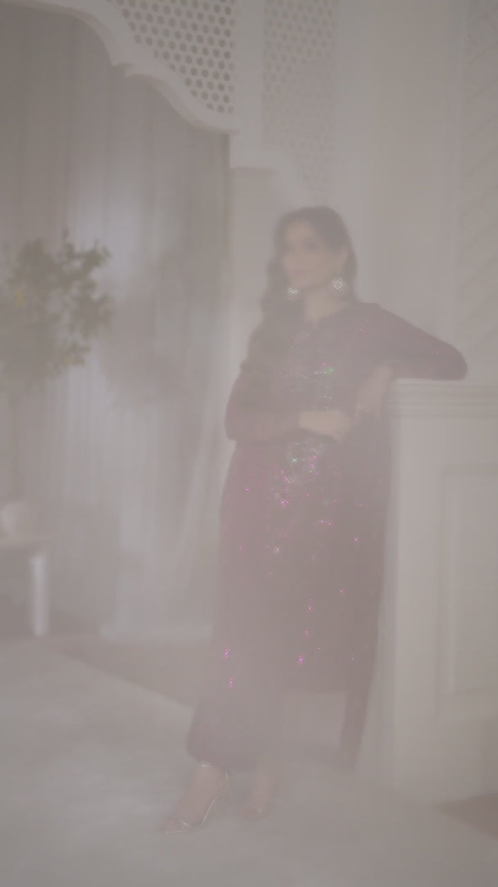 UE-538  Printed Formals